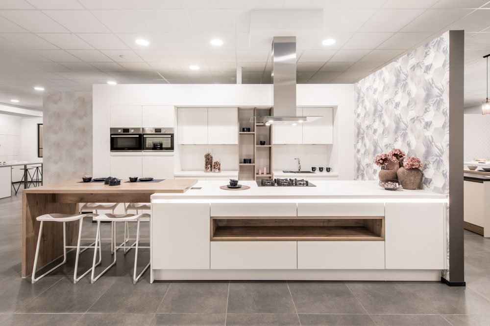 Moderne witte keuken