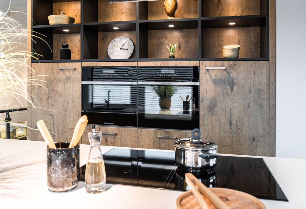 keuken met donker hout