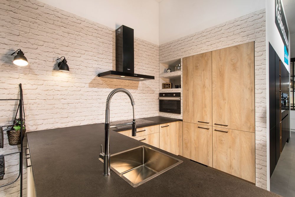 Moderne keuken in hout