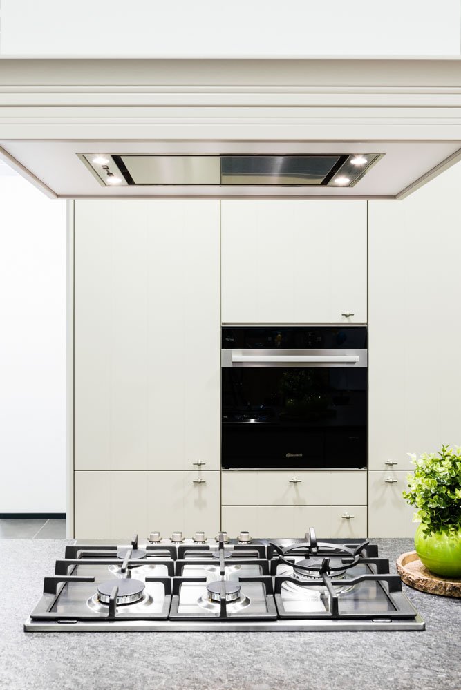 landelijke keuken met kookvuur