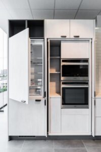 keuken met ingebouwde toestellen