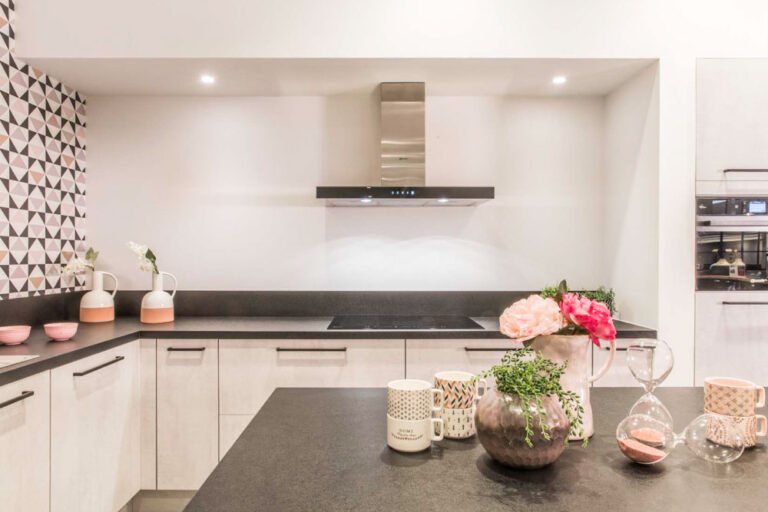 eigentijdse keuken met betonlook
